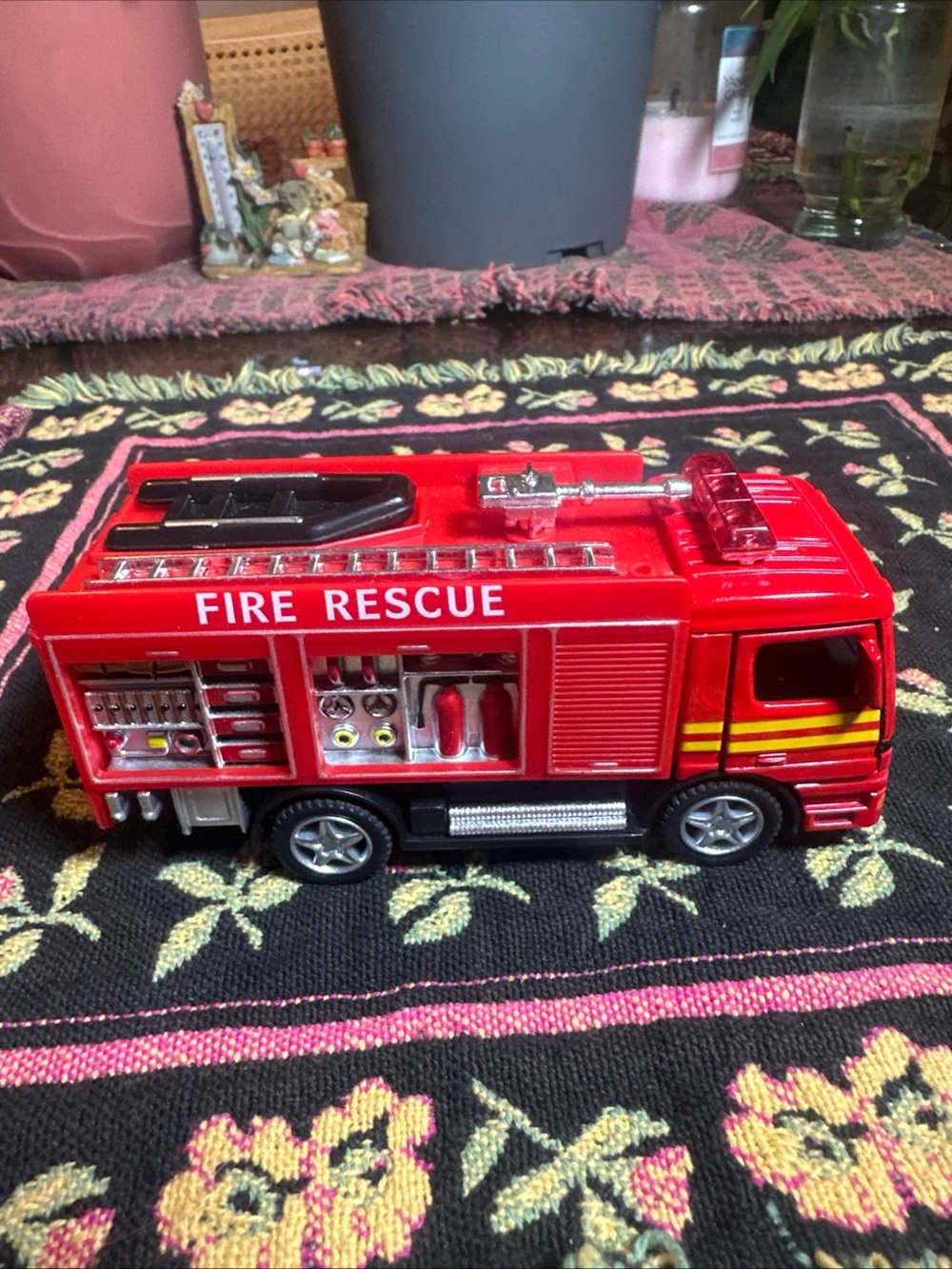 5" Kinsfun Rescue Fire Engine Emergency Truck Diecast Model Toy Car 5110